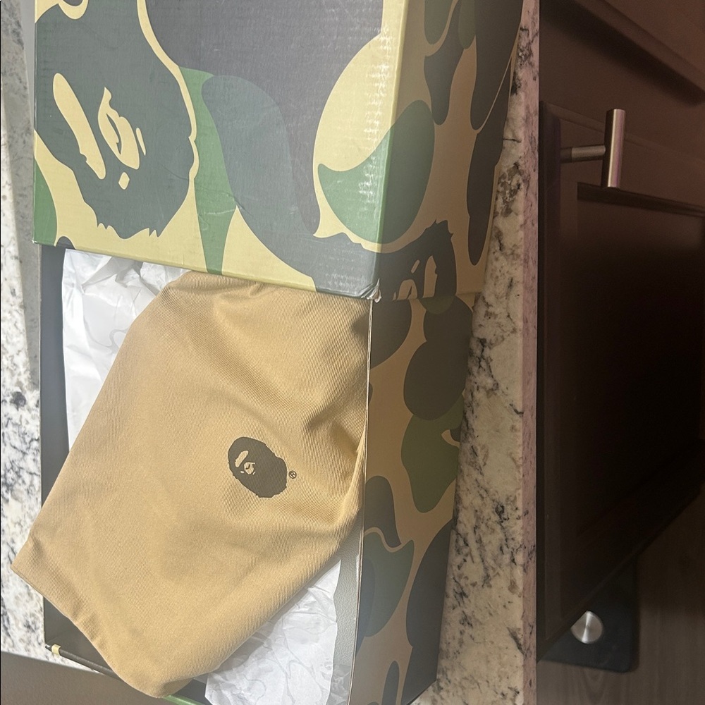 Bape White Sneakers with Navy Accents NW - Picture 6 of 9